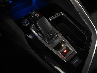 Peugeot 3008 Peugeot 3008 1.2 PureTech Allure Sport (APPLE CARPLAY,NAVI,LED,CAMERA,360 VIEW,PDC,CRUISE,LANE,CLIMATE,LM VELGEN,NETTE STAAT) - afbeelding nr 21