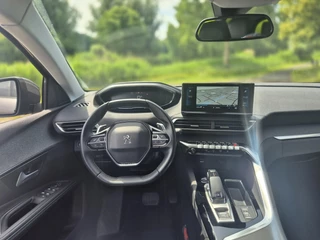 Peugeot 5008 Peugeot 5008 1.2 PureTech Blue Lease Allure 7-Persoons AUTOMAAT | NAVI | CLIMA | PDC | 18