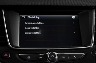 Opel Crossland X Opel Crossland X 1.2 83 PK Edition | Cruise | Stoel-+Stuurverw. | Afn.Trekhaak | PDC | App.Connect | Auto.Airco | LM 16
