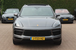 Porsche Cayenne Porsche Cayenne 3.0 E-Hybrid / Trekhaak / Panoramadak / 360Camera / Head-up / 21'' / Keyless / Bose / Sportchrono / Softclose / Stuurverwarming / Leder / Cruise Control - afbeelding nr 8