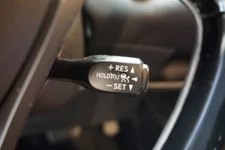 Toyota C-HR Toyota C-HR 1.8 HYBRID ACTIVE AUTOMAAT - afbeelding nr 17