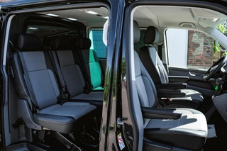 Volkswagen Caravelle Volkswagen Caravelle T6.1 2.0 TDI 204 PK DSG L2H1 A-KLEP FULL OPTIONS ACC | LED | Leder | Side Assist | Privacy glass | - afbeelding nr 5
