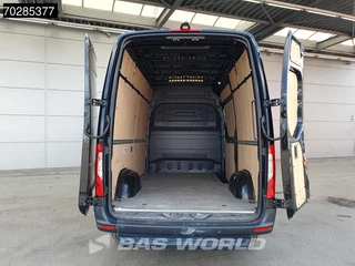 Mercedes-Benz Sprinter Mercedes Sprinter 317 CDI Automaat L2H2 170PK Airco Camera MBUX Euro6 L2 12m3 Airco - afbeelding nr 3