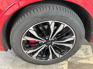 Ford Kuga Ford Kuga 2.5 PHEV ST-Line X | Trekhaak | Panoramadak | Adaptive Cruise Control | Winter Pack | 19 inch | Head up Display | Adaptive LED | Rode remklauwen | Bang&Olufsen | 1.500kg trekgewicht - afbeelding nr 3