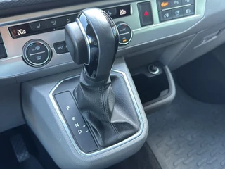 Volkswagen Transporter Volkswagen Transporter CARAVELLE 2.0 TDI DSG LANG 4MOTION E-KLEP/E-DEUR/TREKHAAK/CAMERA/LEDER/NAVI - afbeelding nr 19