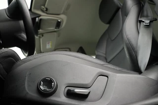 Volvo V90 Volvo V90 2.0 T6 Recharge AWD Inscription | Trekhaak | Leder | Stoel & stuurverwarming | Adaptive cruise | Kinderzitjes | Camera | PHEV - afbeelding nr 13