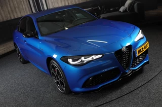 Alfa Romeo Giulia Alfa Romeo GIULIA 2.0 T GME AWD Tributo Italiano / FACELIFT / Digital Cockpit / Acc / HK / Leder / Elek Stoelen / Camera / 19 Inch - afbeelding nr 39