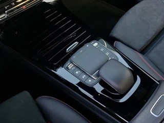 Mercedes-Benz A-Klasse 180 136pk Automaat Business Solution AMG | Origineel NL | Navi | Apple Carplay+Android Auto | Clima | Cruise | Led Koplampen | Pdc V+A+Assist+Camera | Stoelverwarming | 18''lm - afbeelding nr 17