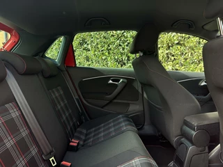 Volkswagen Polo Volkswagen Polo 1.8 TSI GTI, FACELIFT, NAVI, CRUISE, LED, ECC-AIRCO, STOELVERWARMING, PARKEERSENSOREN, LICHTMETAAL 17