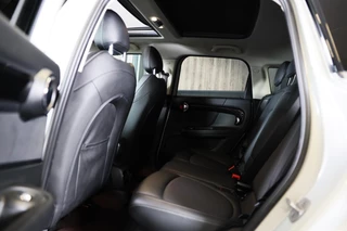 MINI Countryman Mini Mini Countryman 2.0 Cooper S E ALL4 Chili / AUT / Dig Cockpit / CC / Open Panoramadak / Leder / Navi / Led / Pdc / 18 Inch - afbeelding nr 11