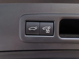 Lexus UX Lexus UX 250h F Sport Line Premium | Premium Navi | Sport-Interieur - afbeelding nr 25