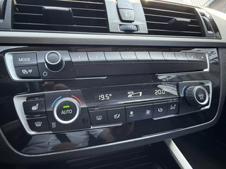 BMW 1 Serie BMW 1 Serie 118i Executive Automaat - afbeelding nr 17