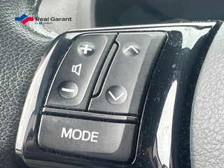 Toyota Yaris Toyota Yaris 1.5 Hybrid Design Red AUT CAMERA PDC EERSTE EIG - afbeelding nr 19