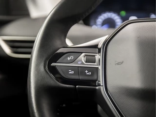 Peugeot 5008 (APPLE CARPLAY, GROOT NAVI, PARKEERSENSOREN, LANE ASSIST, SPORTSTOELEN, TREKHAAK, CRUISE, DRAADLOZE TELEFOONLADER, NIEUWE APK, NIEUWSTAAT) - afbeelding nr 18