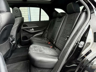 Mercedes-Benz GLE Mercedes-Benz GLE-klasse 300 d 4MATIC AMG Panoramadak Trekhaak Luchtvering Rondomzicht Camera - afbeelding nr 12