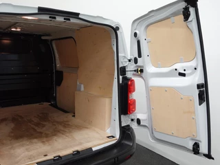 Opel Vivaro Opel Vivaro 2.0 CDTI L2H1 145PK Edition Automaat Airco  App connect Trekhaak Navigatie Cruise - afbeelding nr 31
