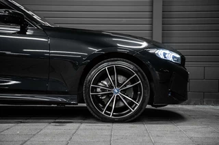 BMW 3 Serie BMW 3-serie 330e Sedan Hybrid | Vol | M Sport | Schuifdak | H&K | Innovation | Head Up | 19 inch | - afbeelding nr 9