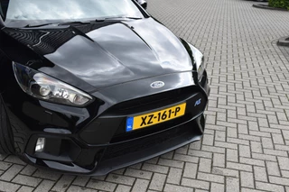 Ford Focus Ford Focus 2.3 RS 350pk | Dealer onderhouden | Milltek | Recaro Schaalstoelen | Camera | Stuurverwarming | - afbeelding nr 31