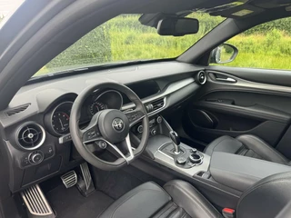 Alfa Romeo Stelvio Alfa Romeo Stelvio 2.0t Q4 Veloce 280pk, pano, 20 inch! - afbeelding nr 10