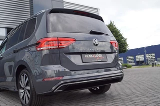 Volkswagen Touran Volkswagen Touran 1.5 TSI DSG R-Line / 7Pers./Panodak /trekhaak wegkl./ACC/Side-as - afbeelding nr 31