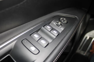 Peugeot 5008 | Black Pack | Adaptieve Cruise | 7-Persoons | Led | BLIS | Navigatie - afbeelding nr 23