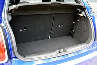 MINI Cooper Rijklaarprijs-Garantie Navigatie Led Sport Interieur 17 Inch Apple-Carplay Stuurverwarming - afbeelding nr 9