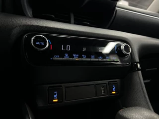 Toyota Yaris Toyota Yaris 1.5 Hybrid | Lane | Carplay | Camera | Cruise | - afbeelding nr 17