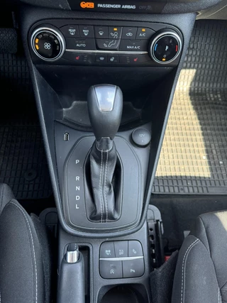 Ford Fiesta Ford Fiesta 1.0 EcoBoost Hybrid Titanium | Winter Pack | Navigatie | Camera - afbeelding nr 13