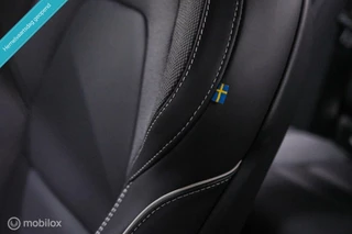 Volvo V60 Volvo V60 2.0 T8 Recharge AWD R-Design | NL auto | DAB+ | CarPlay | Adaptive | Blis | Rijklaar | - afbeelding nr 32