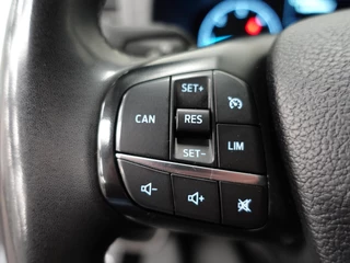 Ford Transit Custom Ford Transit Custom 300 2.0 TDCI L2H1 Trend Automaat Airco Navi Bluetooth 3-Zits Camera Trekhaak Camera - afbeelding nr 16