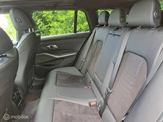 BMW 3 Serie BMW 3-serie Touring 330e M-Sport|Pano|Laser|Head-Up - afbeelding nr 34