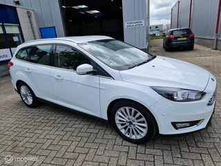 Ford Focus Ford Focus Wagon 1.0 Titanium Ecc Cruis Navi Haak 118070 km - afbeelding nr 9