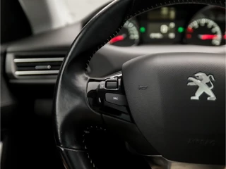Peugeot 308 Automaat (PANORAMADAK, NAVIGATIE, CLIMATE, LED KOPLAMPEN, PARKEERSENSOREN, SPORTSTOELEN, GETINT GLAS, CRUISE, NIEUWE APK, NIEUWSTAAT) - afbeelding nr 18