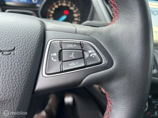 Ford Kuga Ford Kuga 1.5 EcoBoost ST Line * AIRCO * NAVIGATIE * PDC V A - afbeelding nr 13