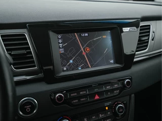 Kia e-Niro (INCL-BTW) Aut. *LEATHER-MICROFIBRE | NAVI-FULLMAP | DAB | ADAPTIVE-CRUISE | CAMERA | COMFORT-SEATS | KEYLESS | DIGI-COCKPIT | SHIFT-PADDLES | HEATED-SEATS | CARPLAY | LANE-ASSIST | 17