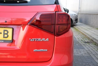 Suzuki Vitara Suzuki Vitara 1.4 Boosterjet AllGrip Stijl | Alcantara/lederen bekleding | Schuif/kanteldak | Trekhaak | - afbeelding nr 8
