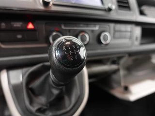 Volkswagen Transporter Volkswagen Transporter 102pk L1H1 Highline Navigatie 18