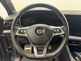 Volkswagen Touareg Volkswagen Touareg 3.0 TSi DSG R-Line 4Motion Navigatie-Pano-Elektr.Trekhaak-Achterasbesturing-Adapt.Cr.Contr-Carplay-Clima-Camera-Stoel/Stuurverwarming-Luchtvering-Headup - afbeelding nr 37