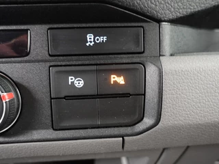 Volkswagen Crafter Volkswagen Crafter 30 2.0 TDI L3H3 177PK Highline Automaat Airco App-connect ACC Camera Trekhaak - afbeelding nr 30