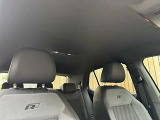 Volkswagen T-Cross Volkswagen T-Cross 1.0 TSI R-line Automaat | LED | Trekhaak |  Getint glas | Climate control | Cruise control adaptief | Lane assist | Dode hoek detectie | DAB | Navigatiesysteem | Inklapbare spiegels | Parkeersensoren voor en achter - afbeelding nr 53