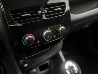Renault Clio (NAVIGATIE, CRUISE, TREKHAAK, SPORTSTOELEN, LM VELGEN, BLUETOOTH, NIEUWE APK, NIEUWSTAAT) - afbeelding nr 9