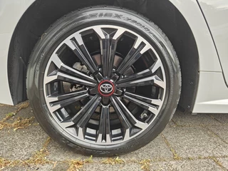 Toyota Corolla Toyota Corolla 1.8 Hybrid GR-Sport - afbeelding nr 4