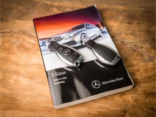 Mercedes-Benz E-Klasse 184Pk Automaat (PANORAMADAK, NAVIGATIE, CLIMATE, LEDER, STOELVERWARMING, SPORTSTOELEN, PARKEERSENSOREN, ZWART HEMEL, NIEUWE APK, NIEUWSTAAT) - afbeelding nr 19