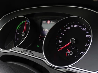 Volkswagen Passat Volkswagen Passat Variant TSI GTE 218PK / DSG automaat / Highline / LED - afbeelding nr 19