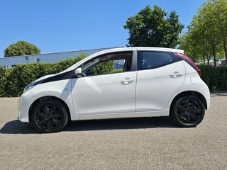 Toyota Aygo Toyota Aygo 1.0 VVT-i x-play, Camera! Carplay! Apk 3-2026! Zondag OPEN! - afbeelding nr 8