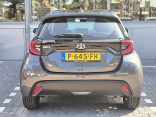 Toyota Yaris Toyota Yaris 1.5 VVT-i Dynamic Navigatie, Apple/Android, Camera, Cruise , All-in Rijklaarprijs - afbeelding nr 12