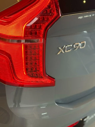 Volvo XC90 Volvo XC90 2.0 T8 Recharge AWD R-Design 7p PANO HUD 360* - afbeelding nr 33