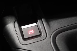 Opel Combo Opel Combo 1.5D 102pk L1H1 3-zits Navigatie Trekhaak Airco Parkeer sensoren Betimmering - afbeelding nr 15