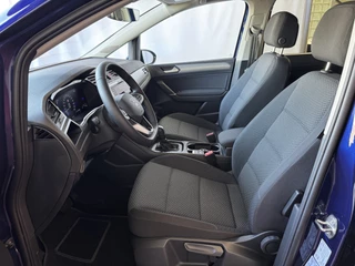 Volkswagen Touran Volkswagen Touran 1.5 TSI 150PK 7P CARPLAY NAVI CAMERA LED ELEK.KLEP VIR.COCKPIT DODE.HOEK DET. STOELVERW KEYLESS 7P 7PERS 09/2024 