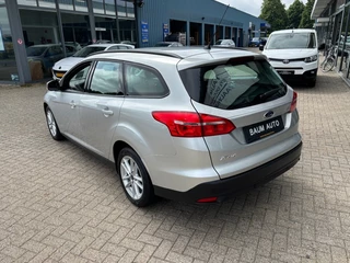 Ford Focus Ford Focus 1.5 TDCI TREND AIRCO NAVI PDC. - afbeelding nr 7